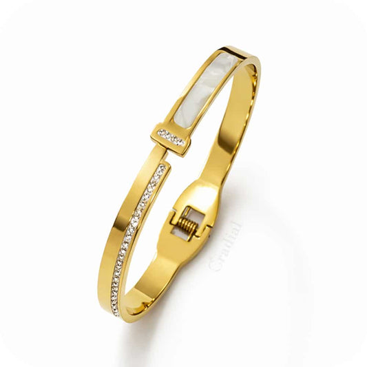 Strivelle Bangle