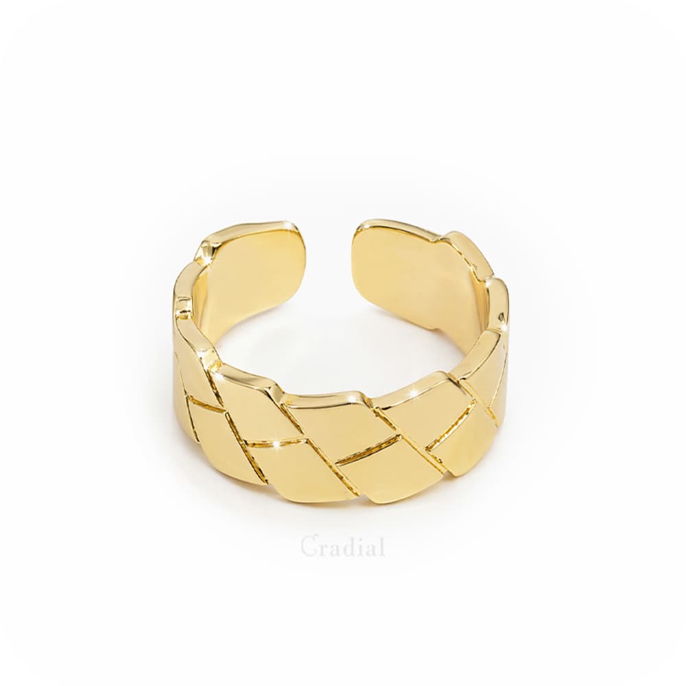 Mailora Gold Ring
