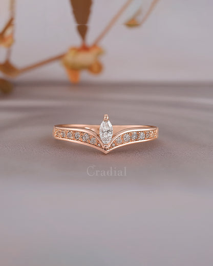 V Crown Rose Gold Ring