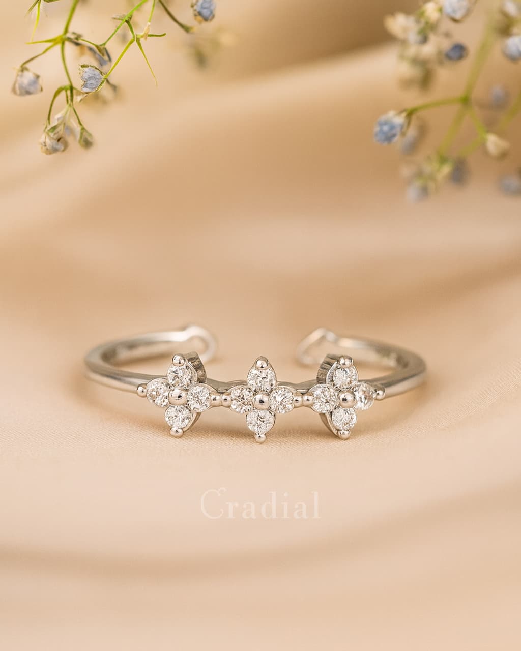 Tri Starlet Silver Ring