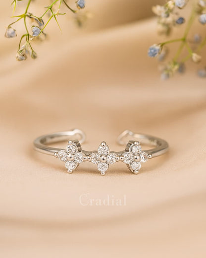 Tri Starlet Silver Ring