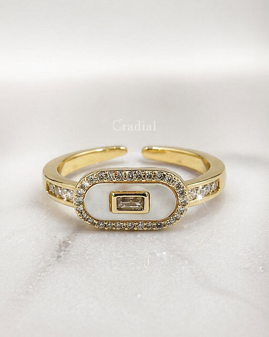 Baguelle Gold Ring