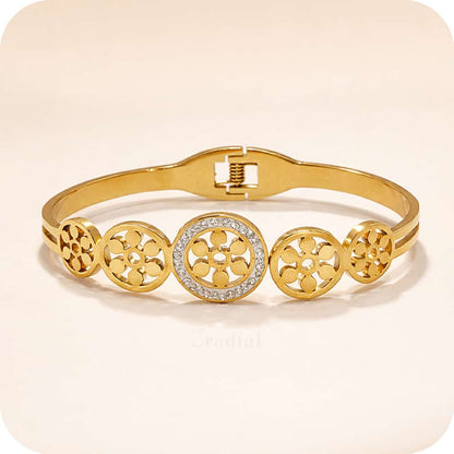 Oma Bloom Bangle