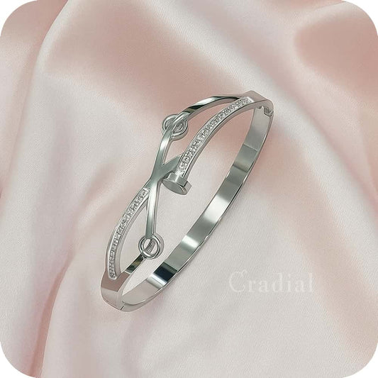 Bolt Knot Silver Bangle
