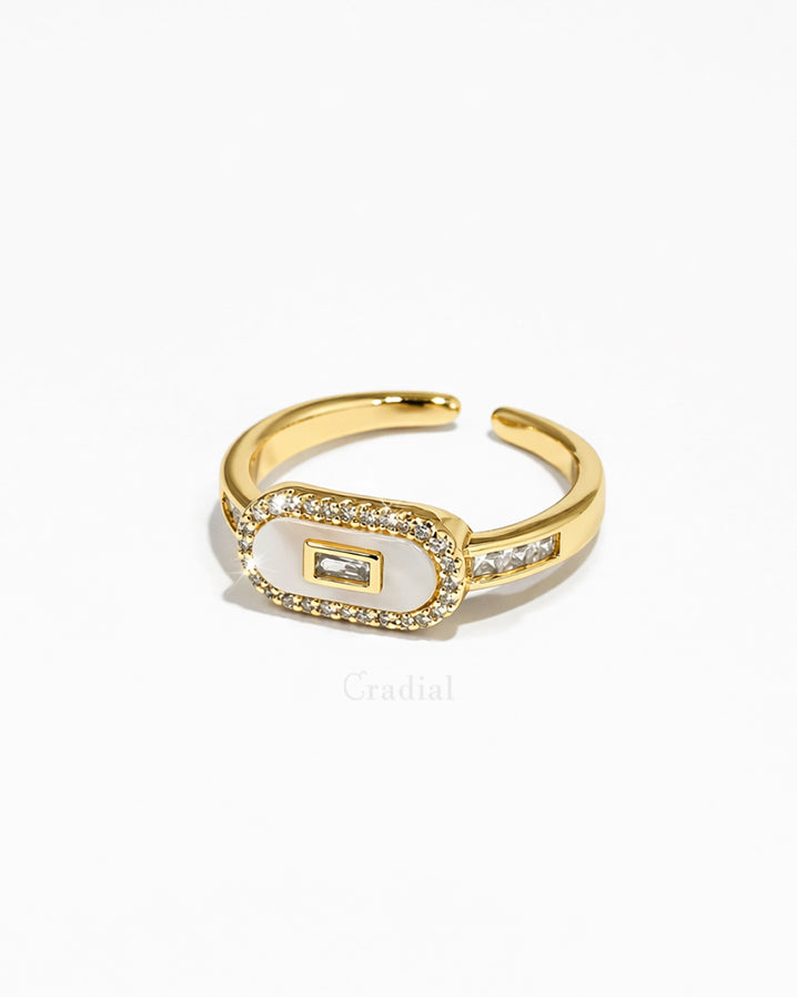 Baguelle Gold Ring