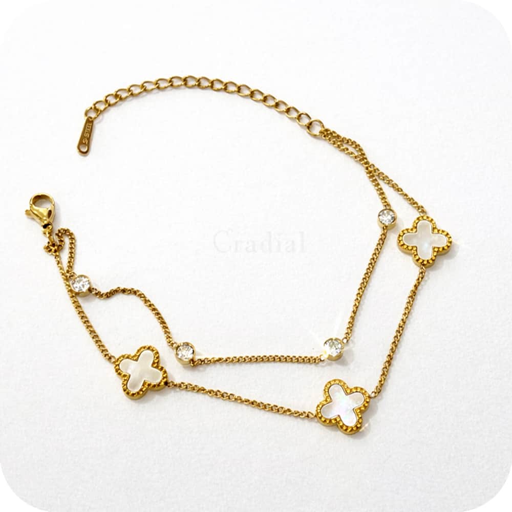 Clover Trace Bracelet