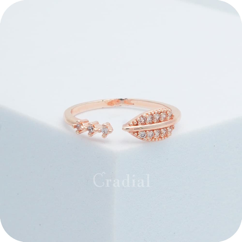 Leavia Rose Gold Ring