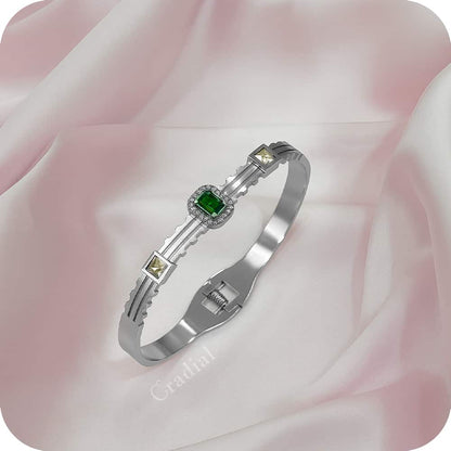 Emerize Silver Bangle