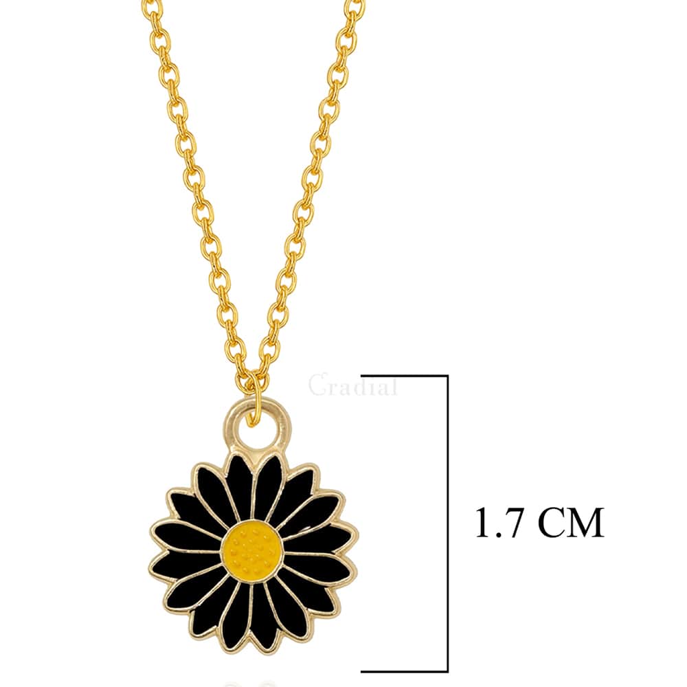 Daisy Charm Necklace