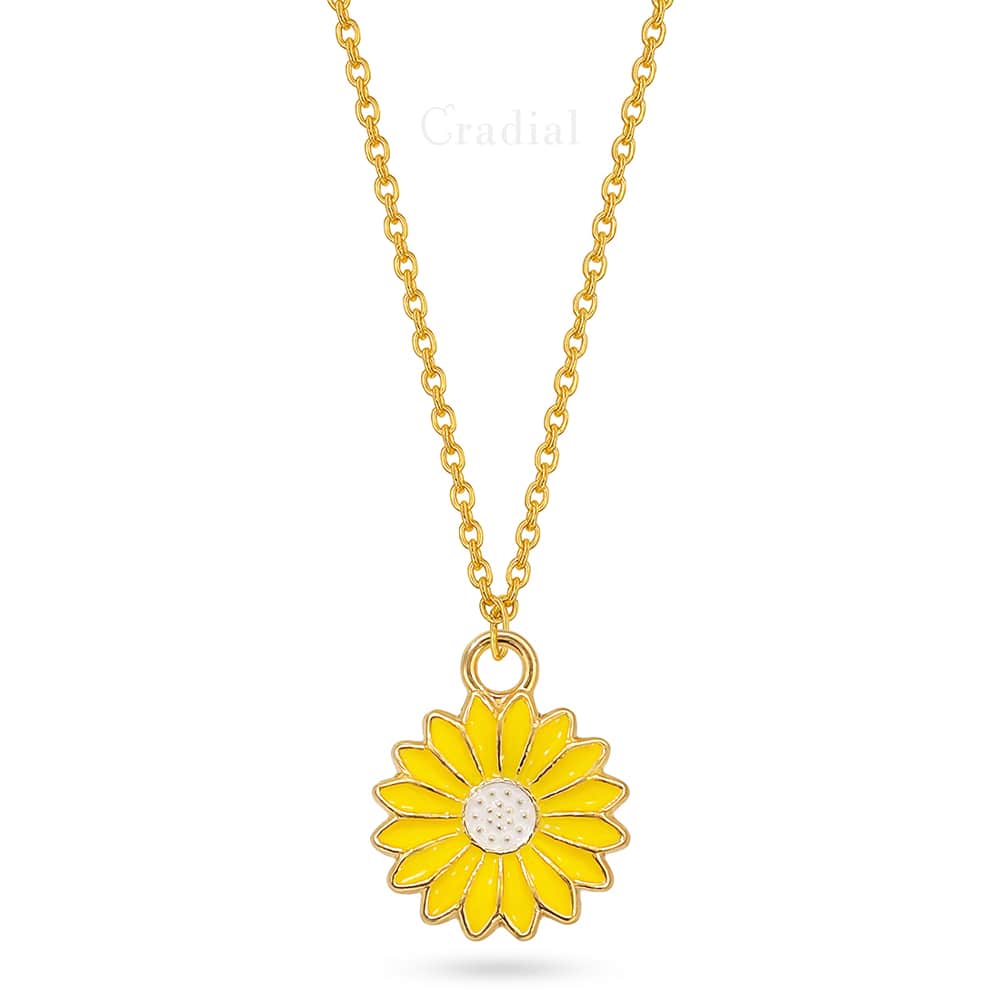 Daisy Charm Necklace