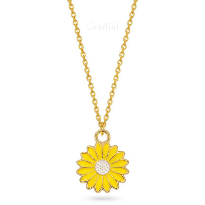 Daisy Charm Necklace